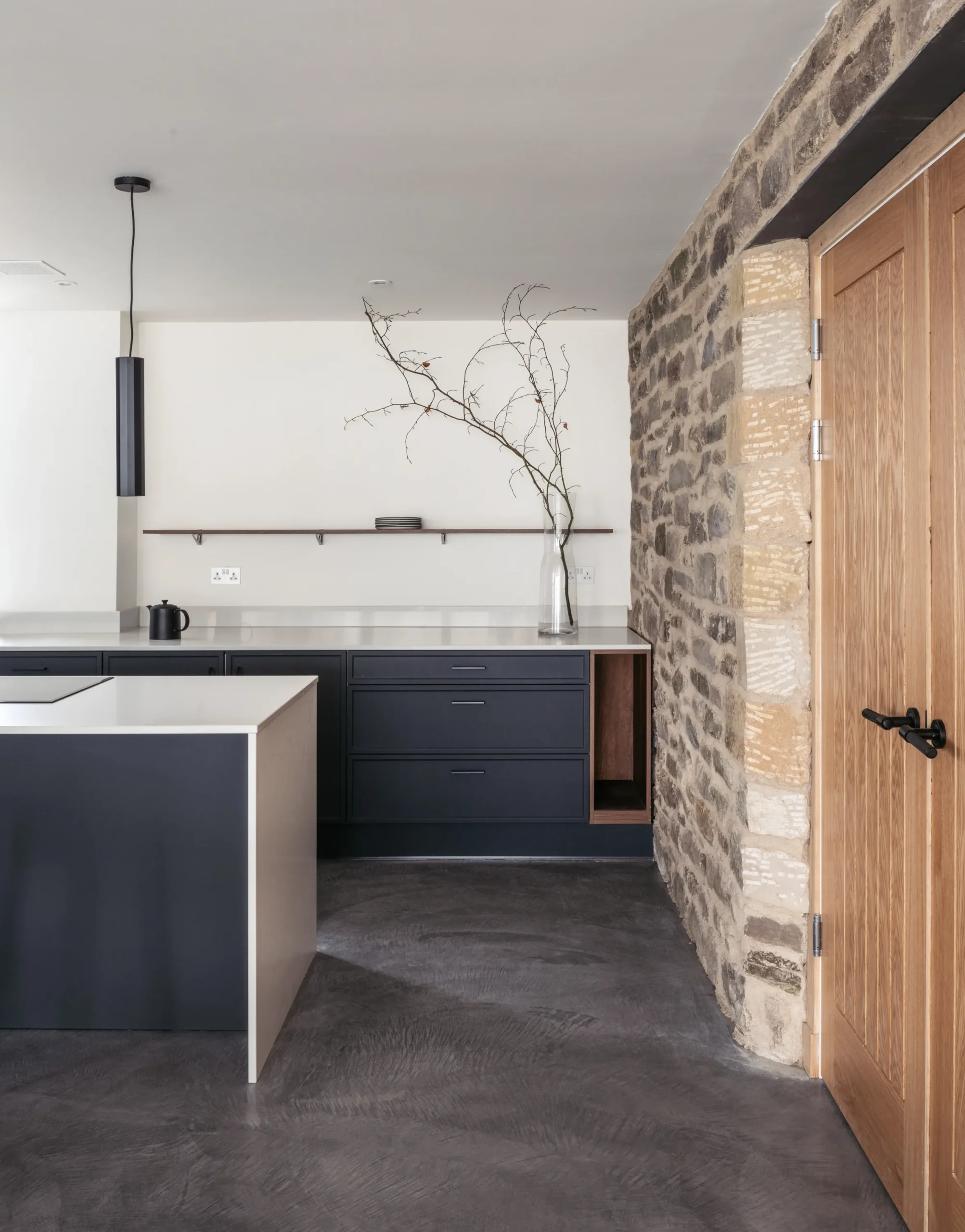 Black and Stone - Interior