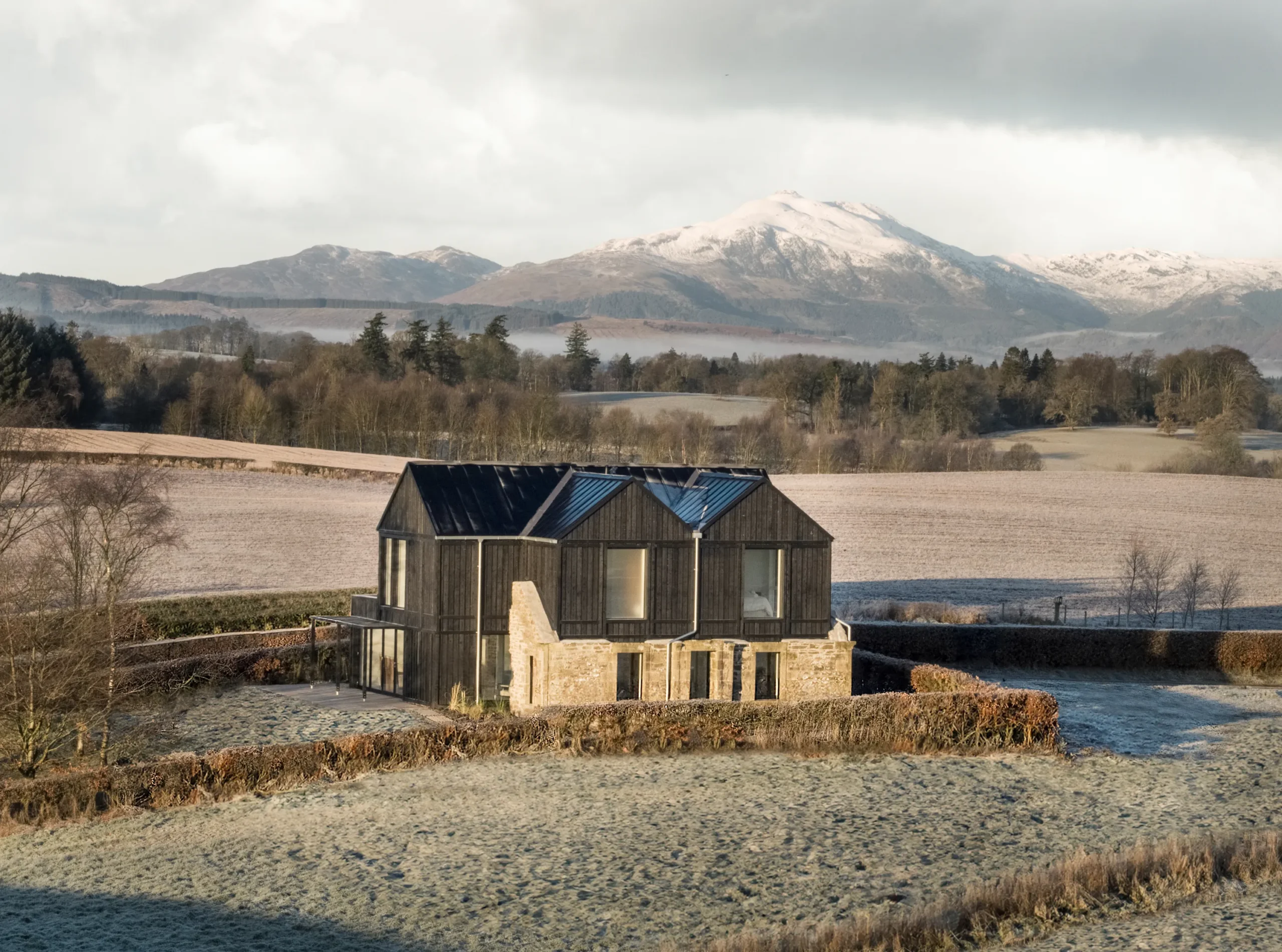 Black and Stone - Exterior