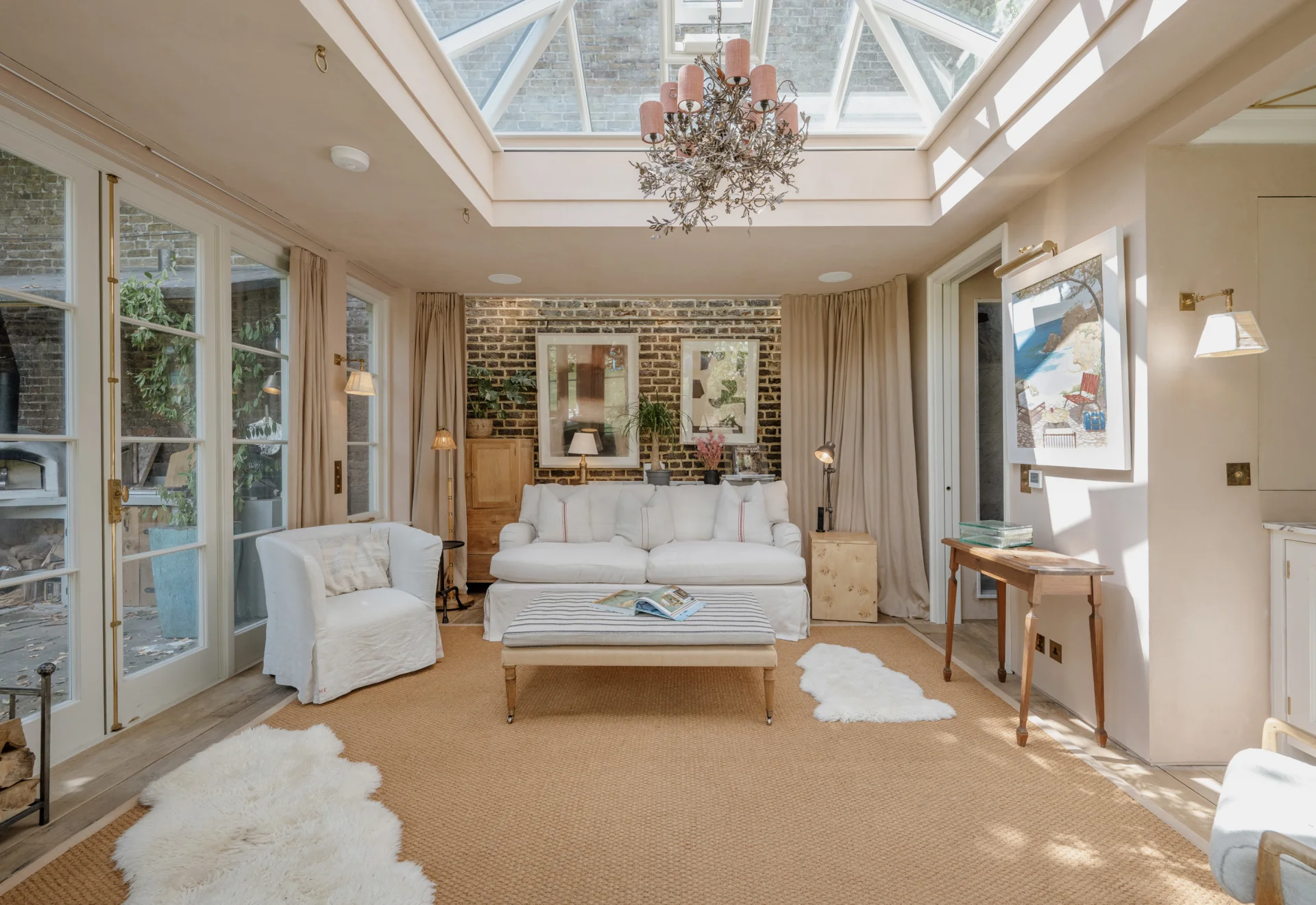 Tudor Lime - Interior