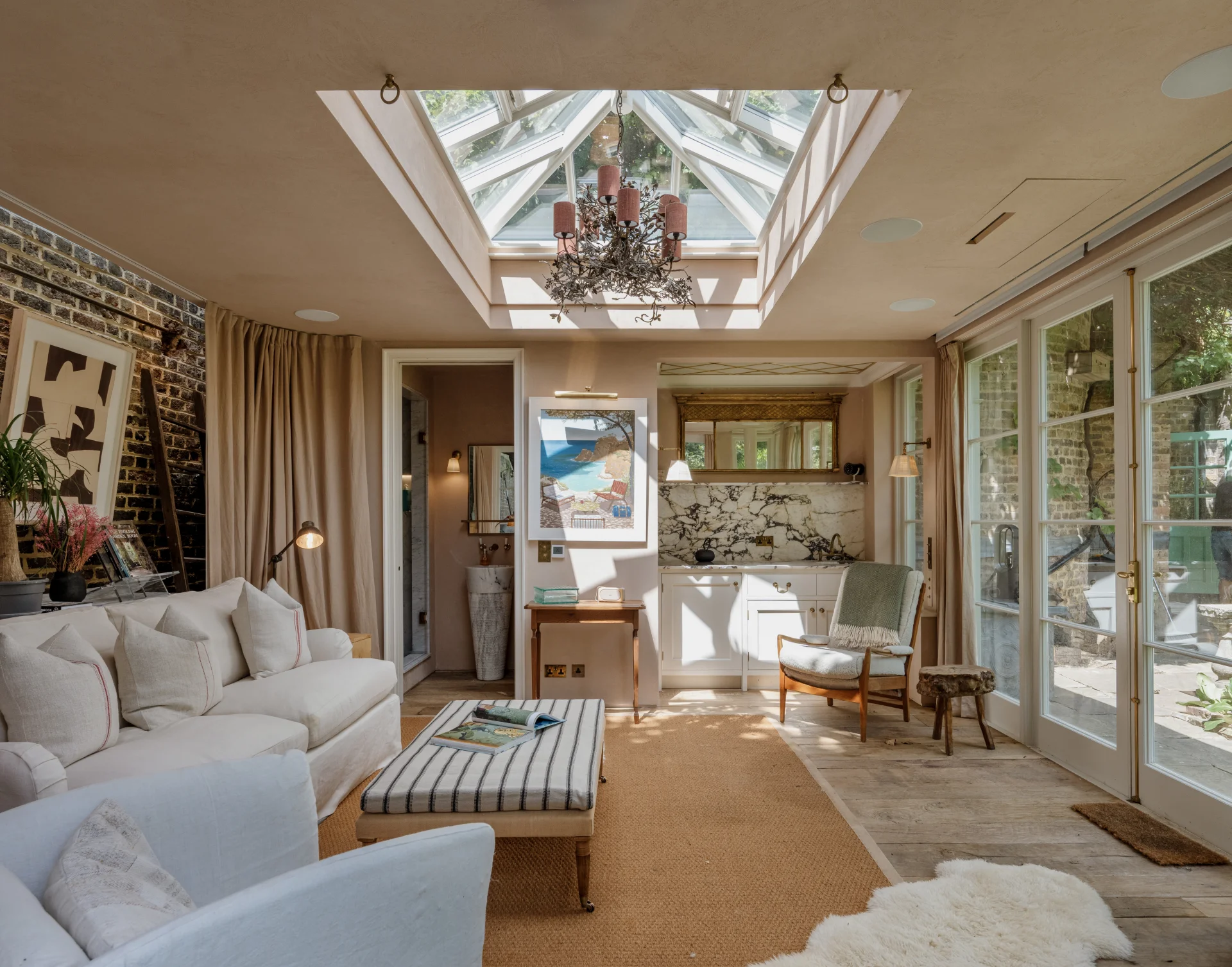 Tudor Lime - Interior