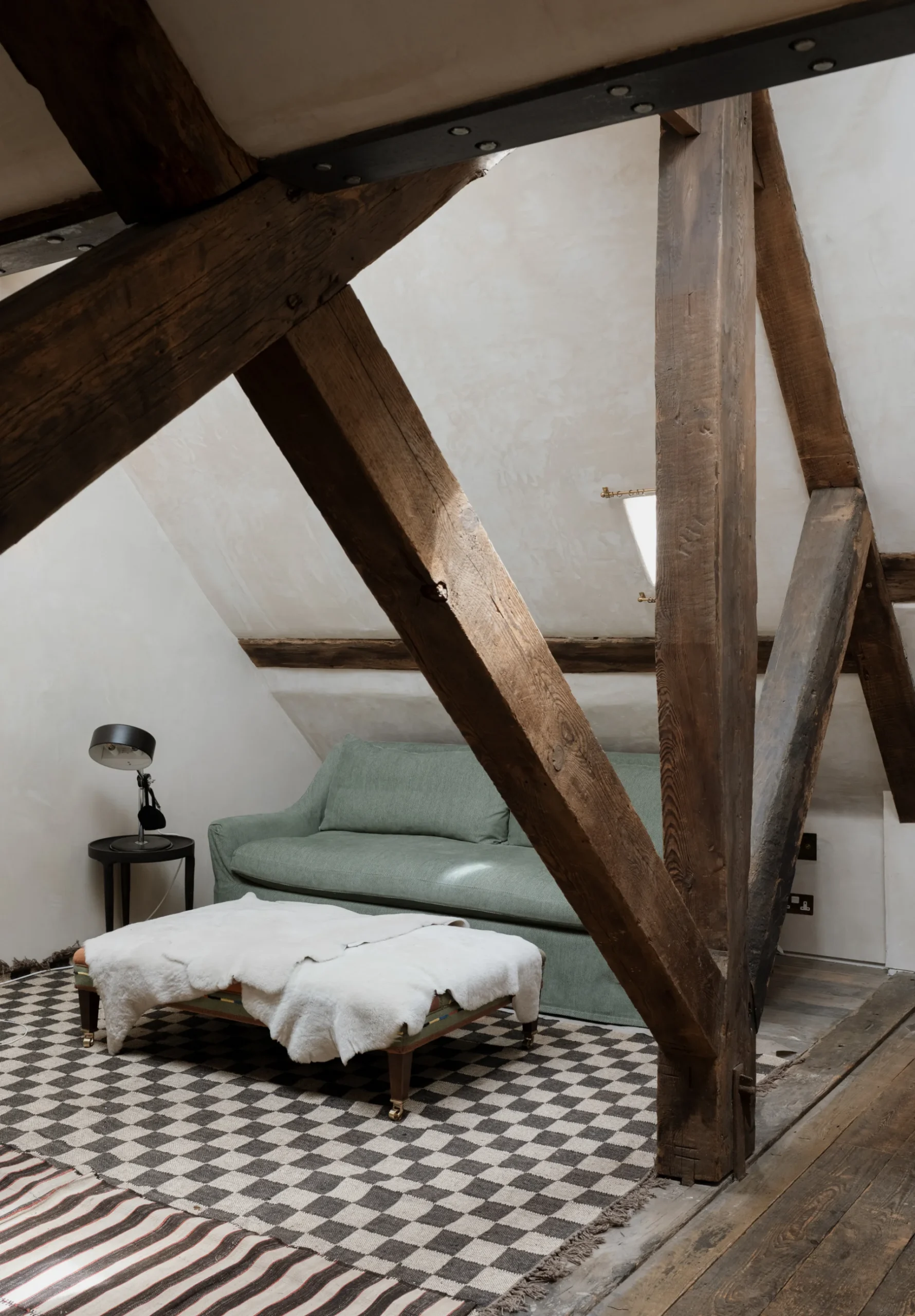 Tudor Lime - Interior
