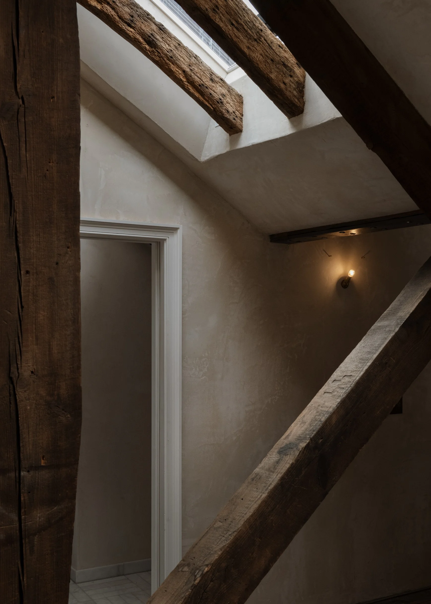 Tudor Lime - oak trusses