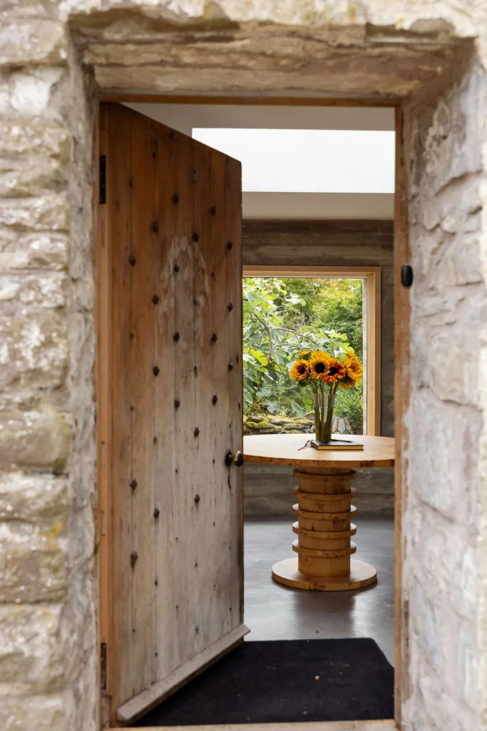 Rusty Oak - Interior
